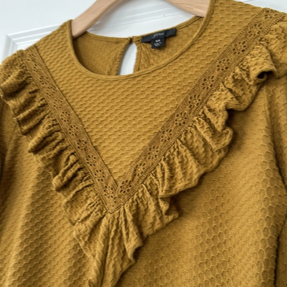 J Crew Honeycomb-Knit w Eyelet & Ruffle Trim, Gathered Sleeves, Keyhole Back XS - Picture 11 of 13